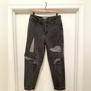 Madewell the mom jeans women’s size 29 black distressed high waisted raw hem